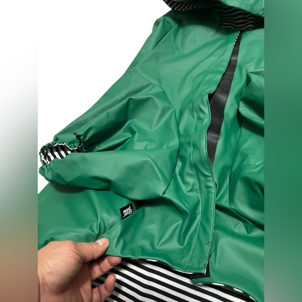❤️ NWOT Silver Paw Dog Reflective Raincoat Kids Green Hooded Raincoat - Picture 14 of 16
